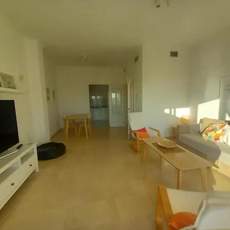 Amplio, Luminoso Y Moderno Con Amplia Terraza Y Hermosas Vistas En Exclusiva Urbanizacion *